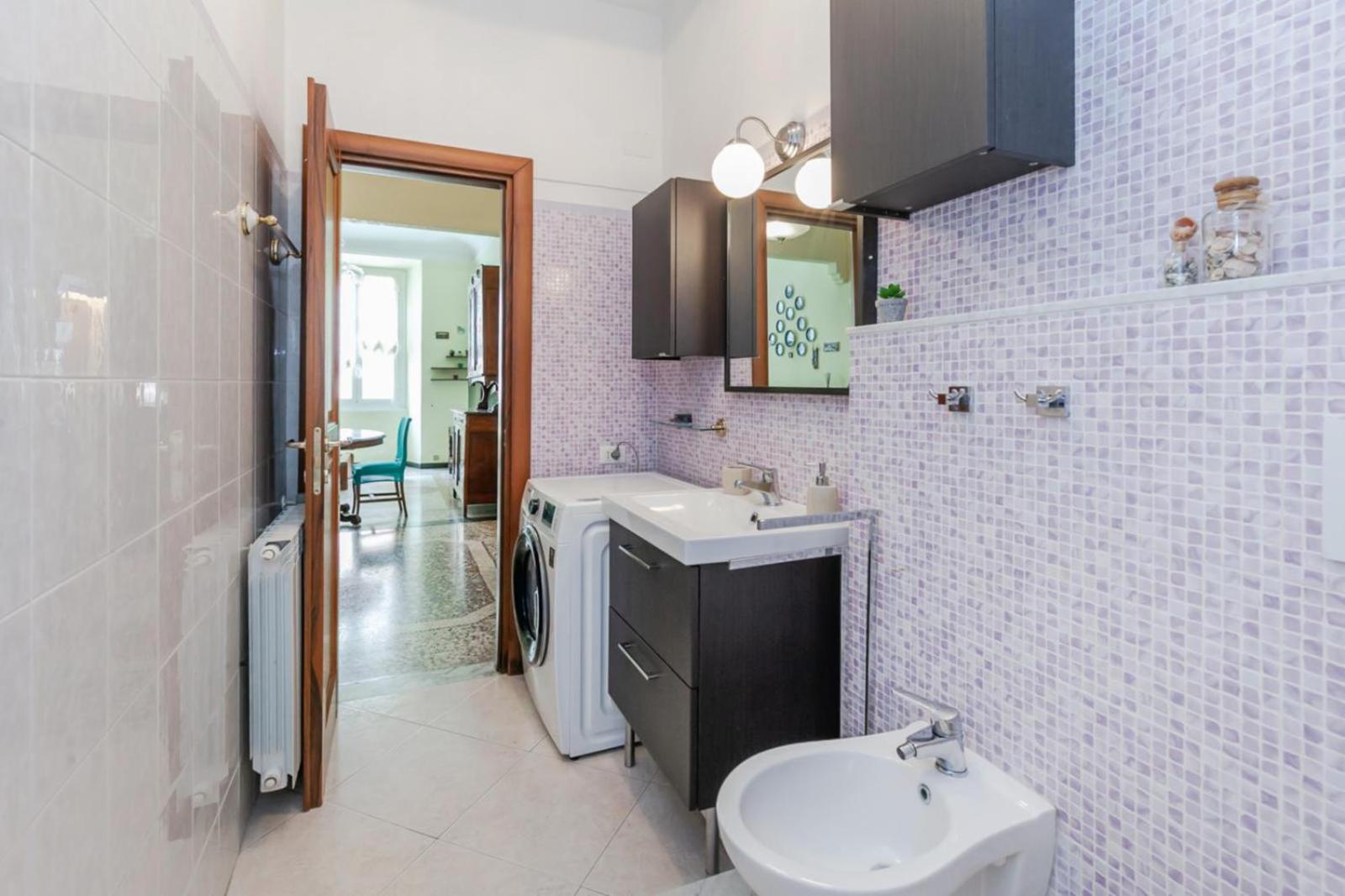 Apartmán "Ca Niella" Art And Fun 9 Minutes From The Sea Savona Exteriér fotografie