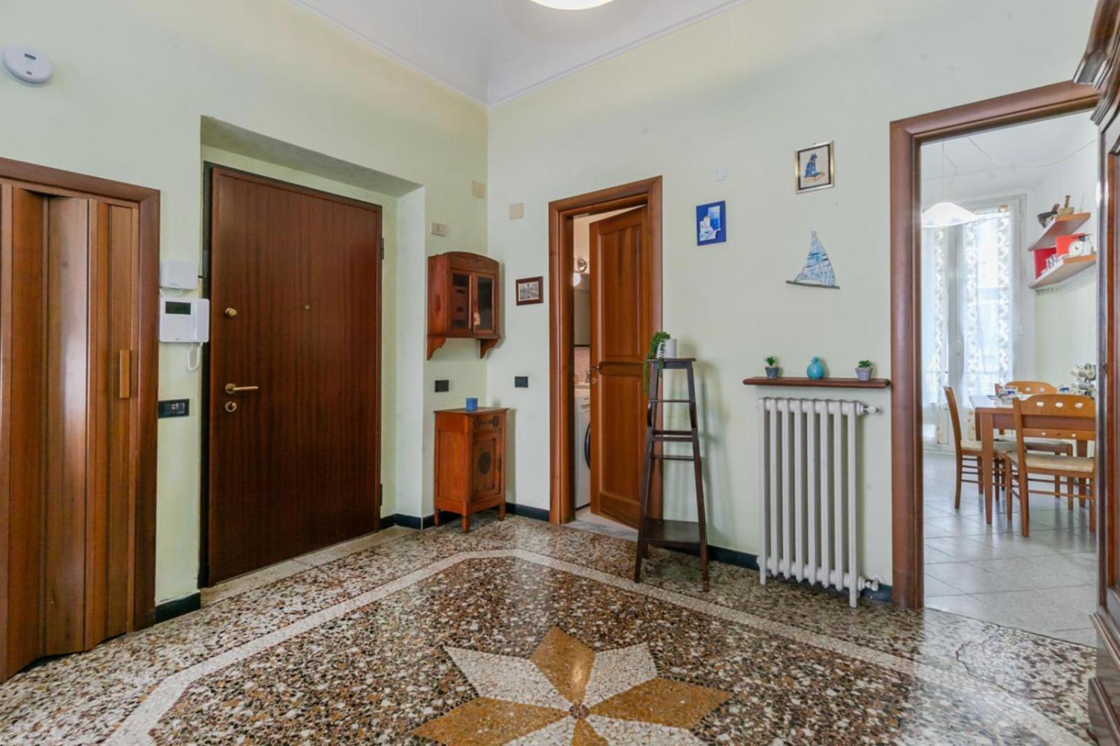 Apartmán "Ca Niella" Art And Fun 9 Minutes From The Sea Savona Exteriér fotografie